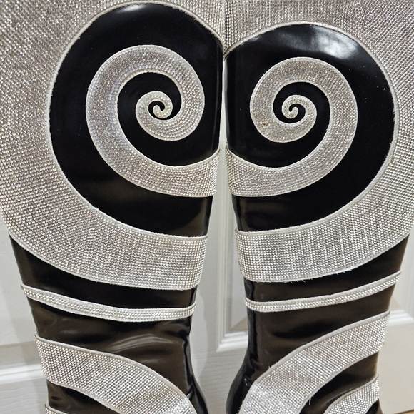 Dolls Kill Current Mood How Sweet It Is Platform Rhinestone Swirl Black Boots 8 - Picture 12 of 16